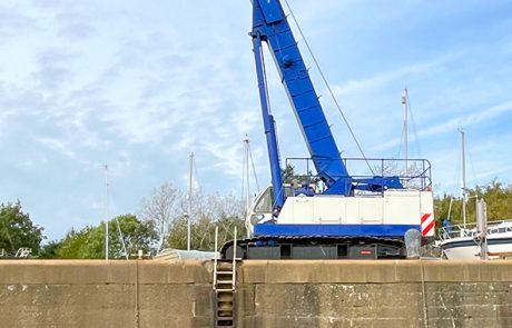 crane with sprocket